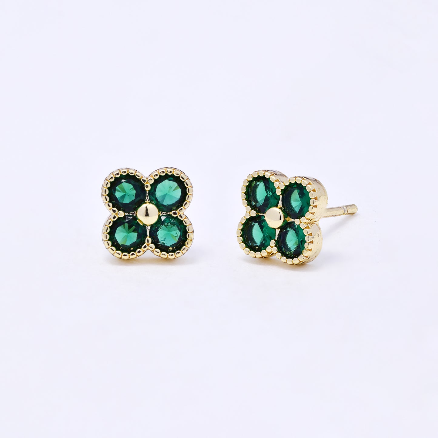 CZYE7212 - Premium brass 7mm CZ flower stud