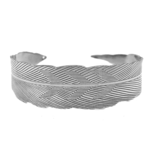 Brass arrow detailed leaf free size cuff bangle