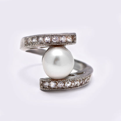 LR1408 - Premium brasss cubic zirconia shank and pearl coil ring
