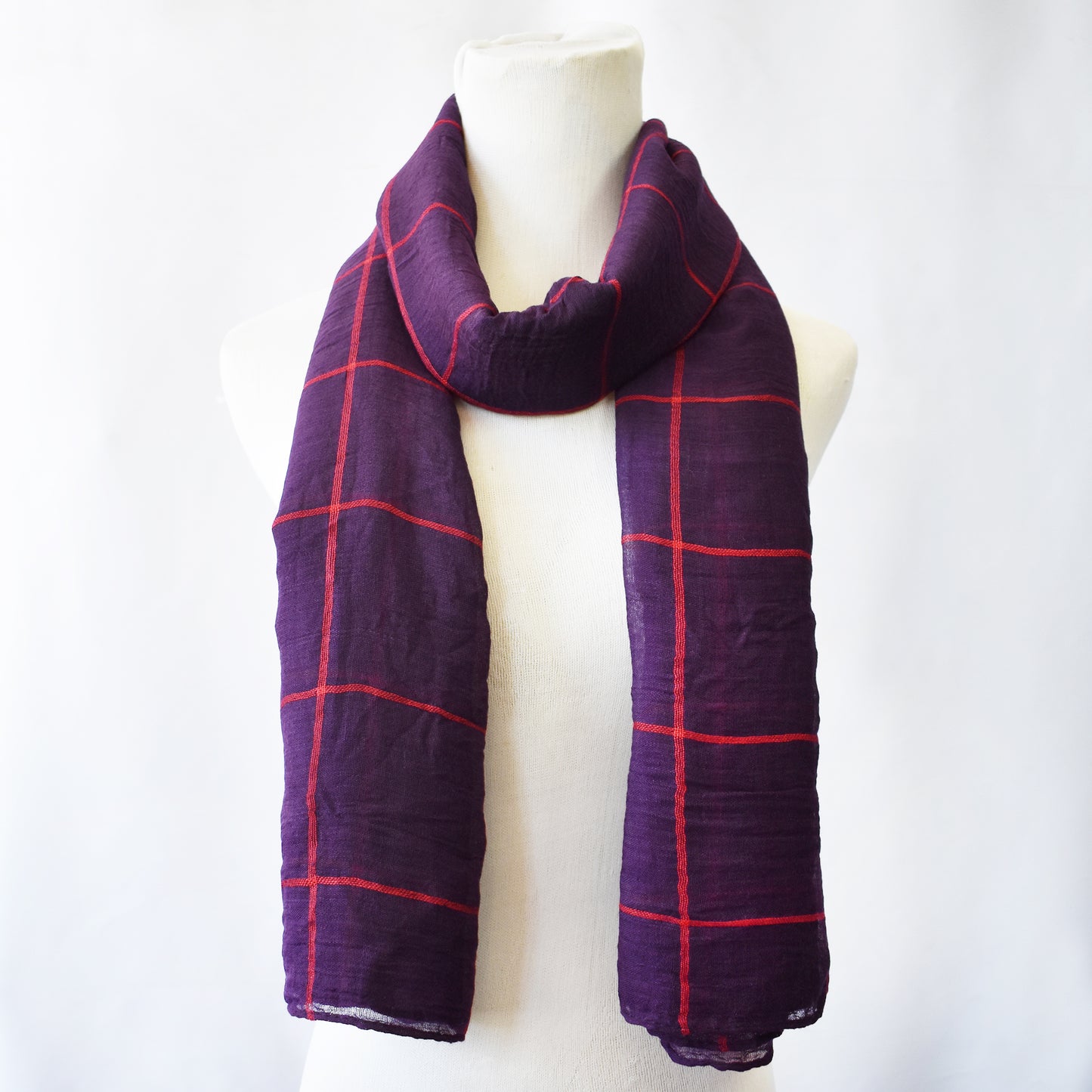 LS1249 - Lightweight line detail scarf