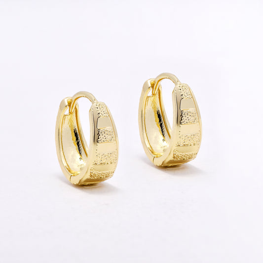 PYE6606 - Premium 15mm x 6mm textured tapered hoops