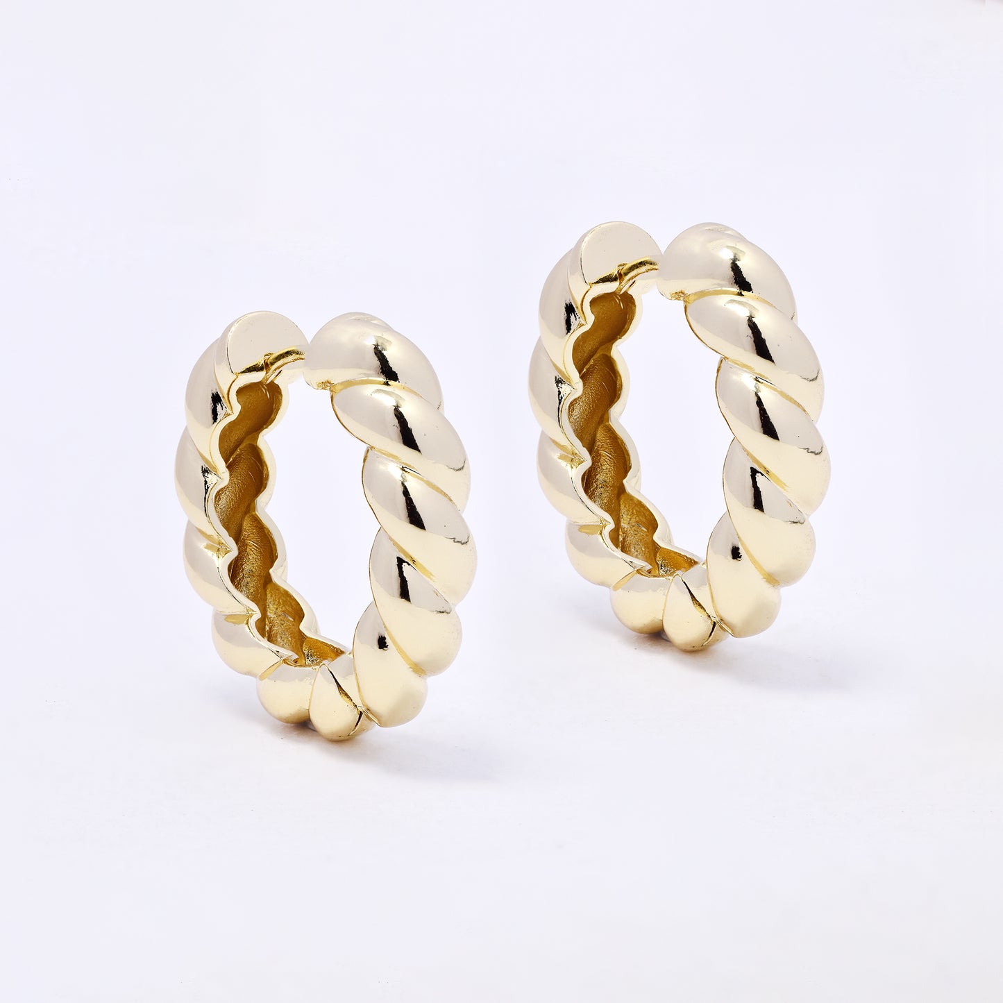 PYE7230 - Premium brass 25mm x 6mm twisted hoop earring