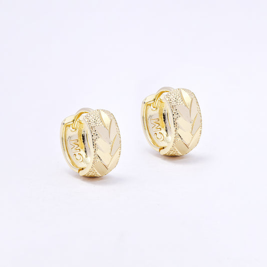 PYE7234 - Premium brass 13mm x 6mm textured hoop earring