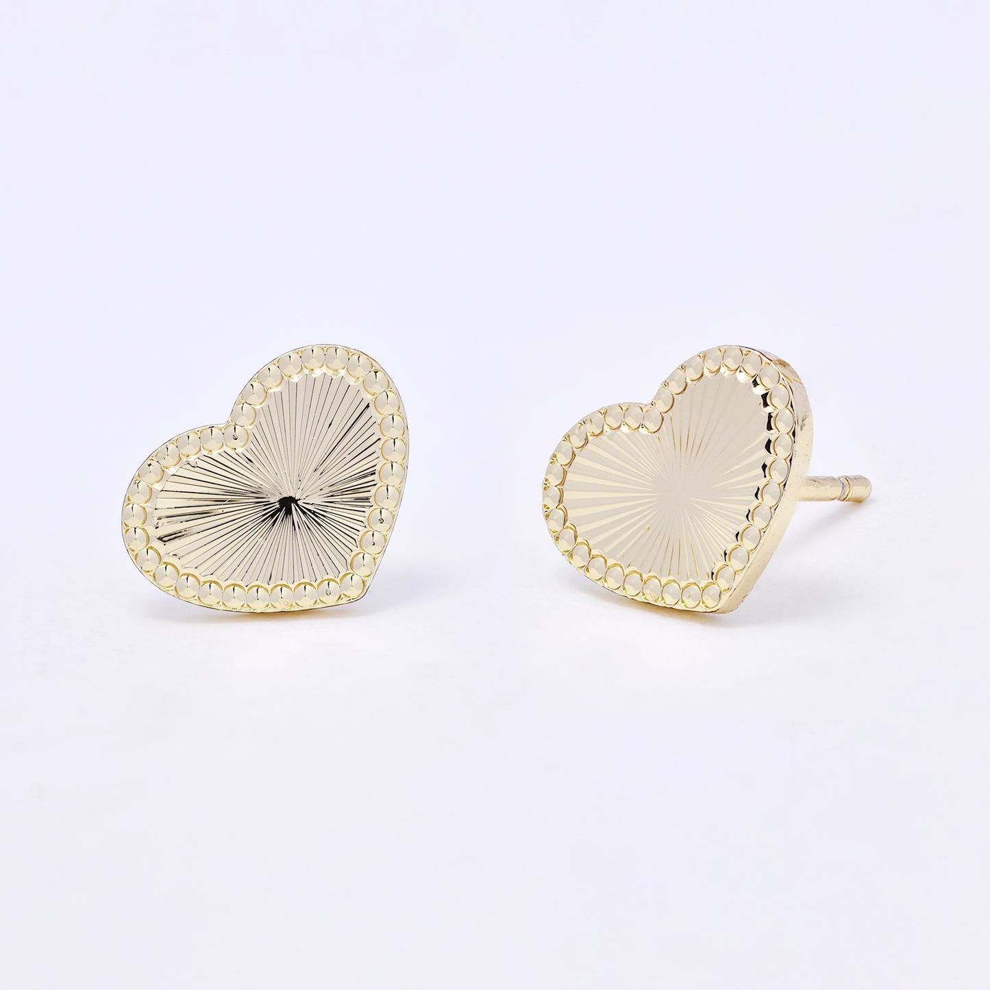 PYE7235 - Premium brass 8.5mm x 11mm heart sunray stud earring