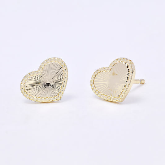 PYE7235 - Premium brass 8.5mm x 11mm heart sunray stud earring