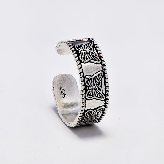 925 Silver toe ring with oxidised butterfly pattern - SBT099