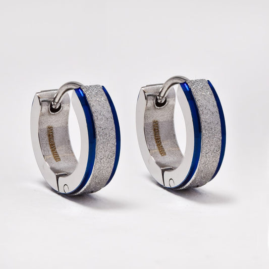 SSGE4363i - Stainless steel blue edge texture huggie earrings