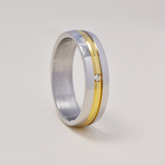 Stainless steel cubic zirconia 2 tone band with center cubic zirconia - SSGR9478i
