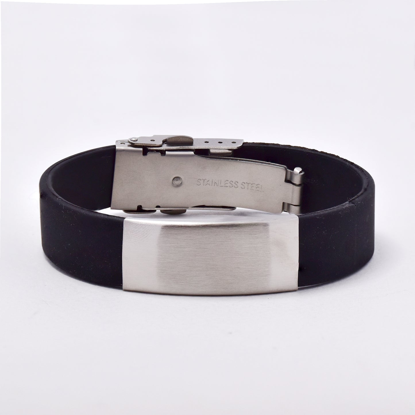 SSMB2970 - Steel and rubber plain ID bracelet
