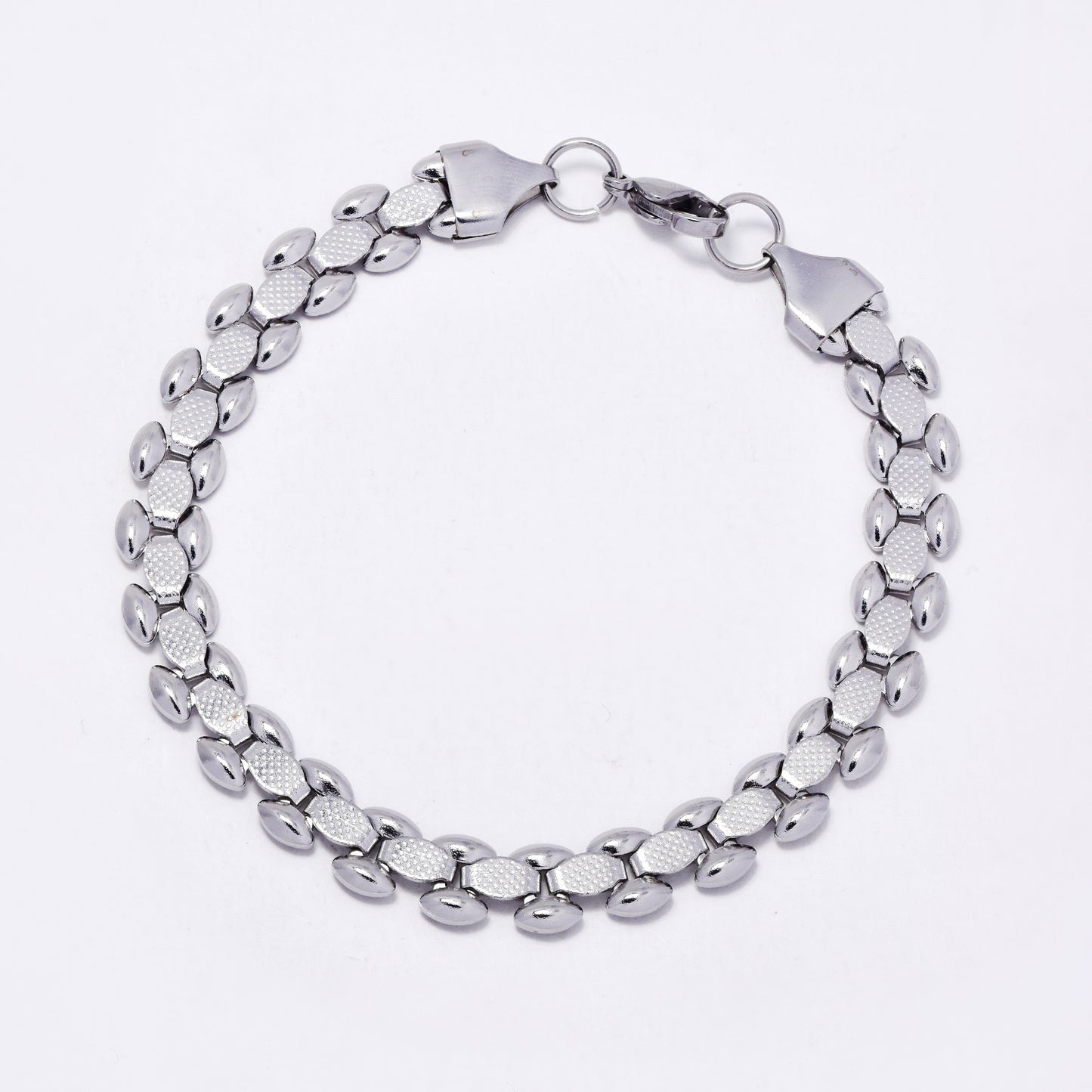 SSMB3456 - Steel 20.5cm x 8mm fancy stamped link bracelet
