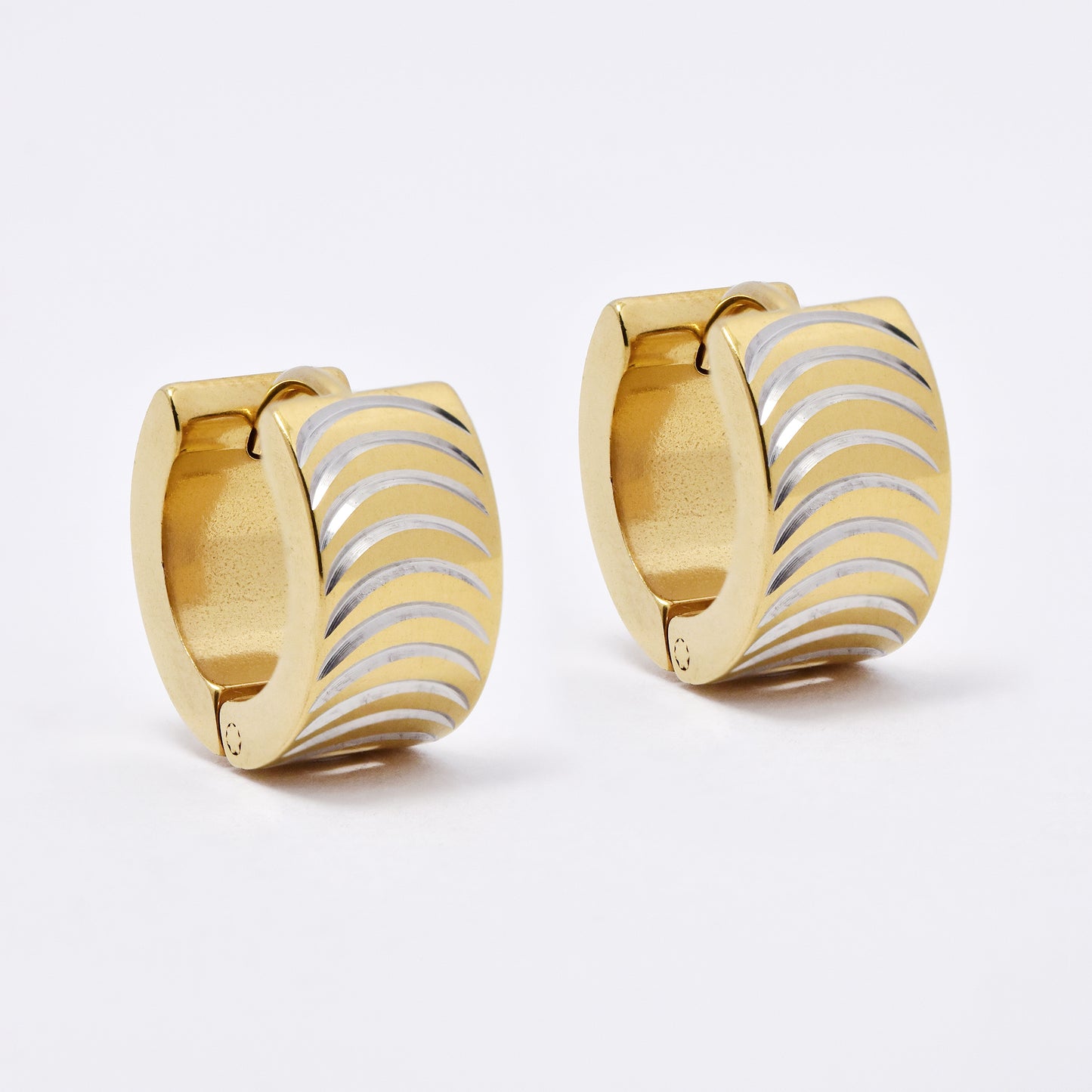 SSME3146 - Steel 13.5mm x 7mm curved line huggie earrings