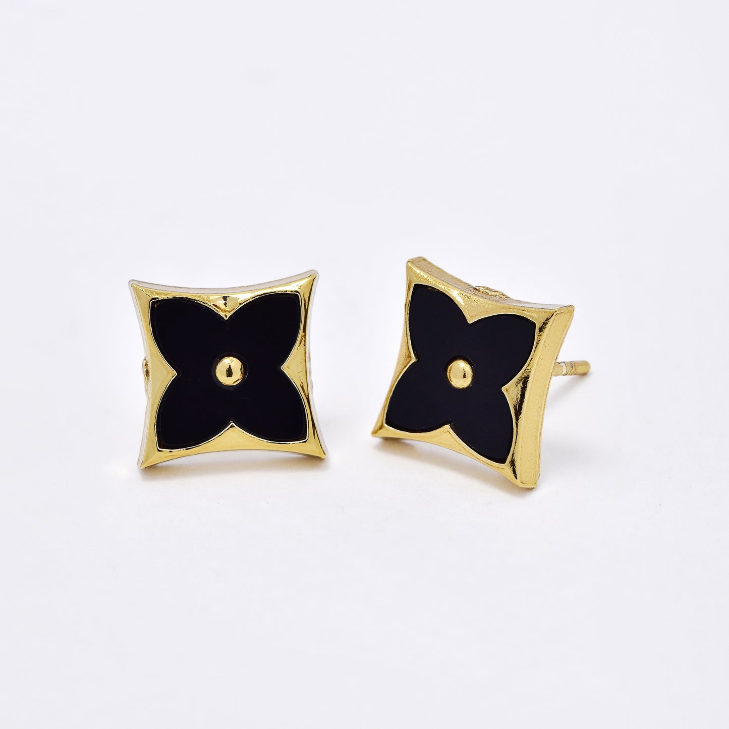SSME3159 - Steel 2 pack 10mm x 10mm square flower stud earrings