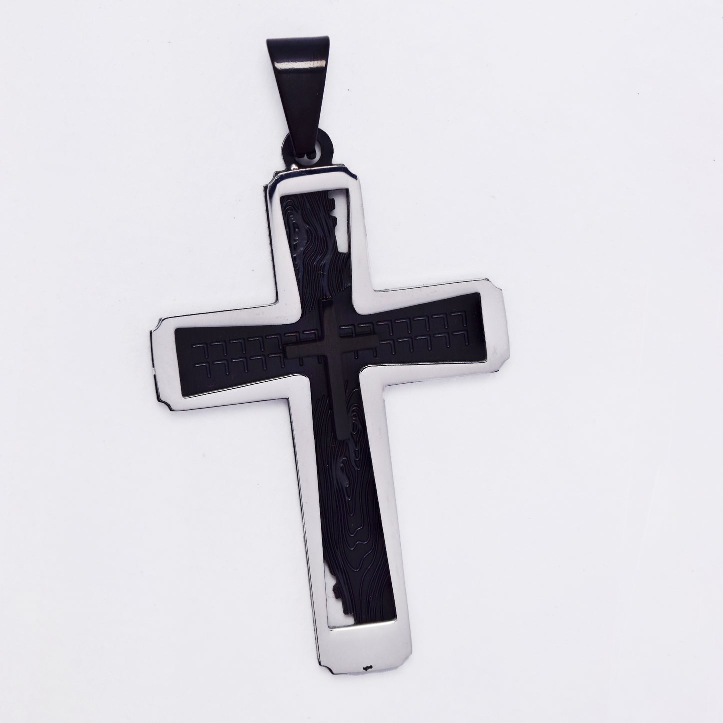 SSMP3336 - Steel 46mm x 30mm abstract pattern cross pendant