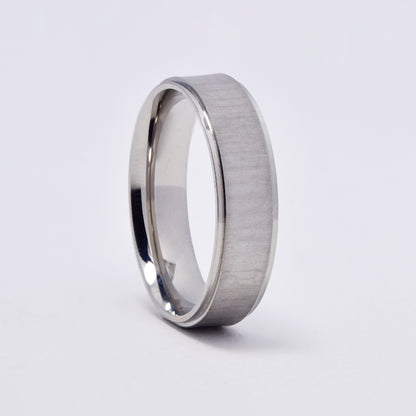 SSMR3090 - Steel 6mm brushed center band