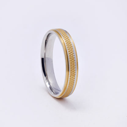 SSMR3393 - Steel 4mm dotted center band