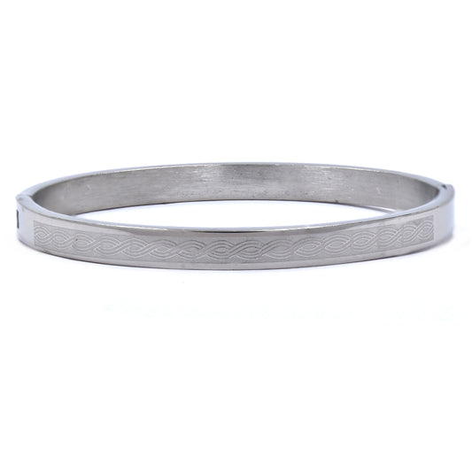 Stainless steel twisted stripe pattern bangle - SSYB4528
