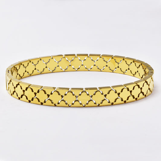 Stainless steel 64 x 55 x 8mm cutout clover bangle - SSYB5126