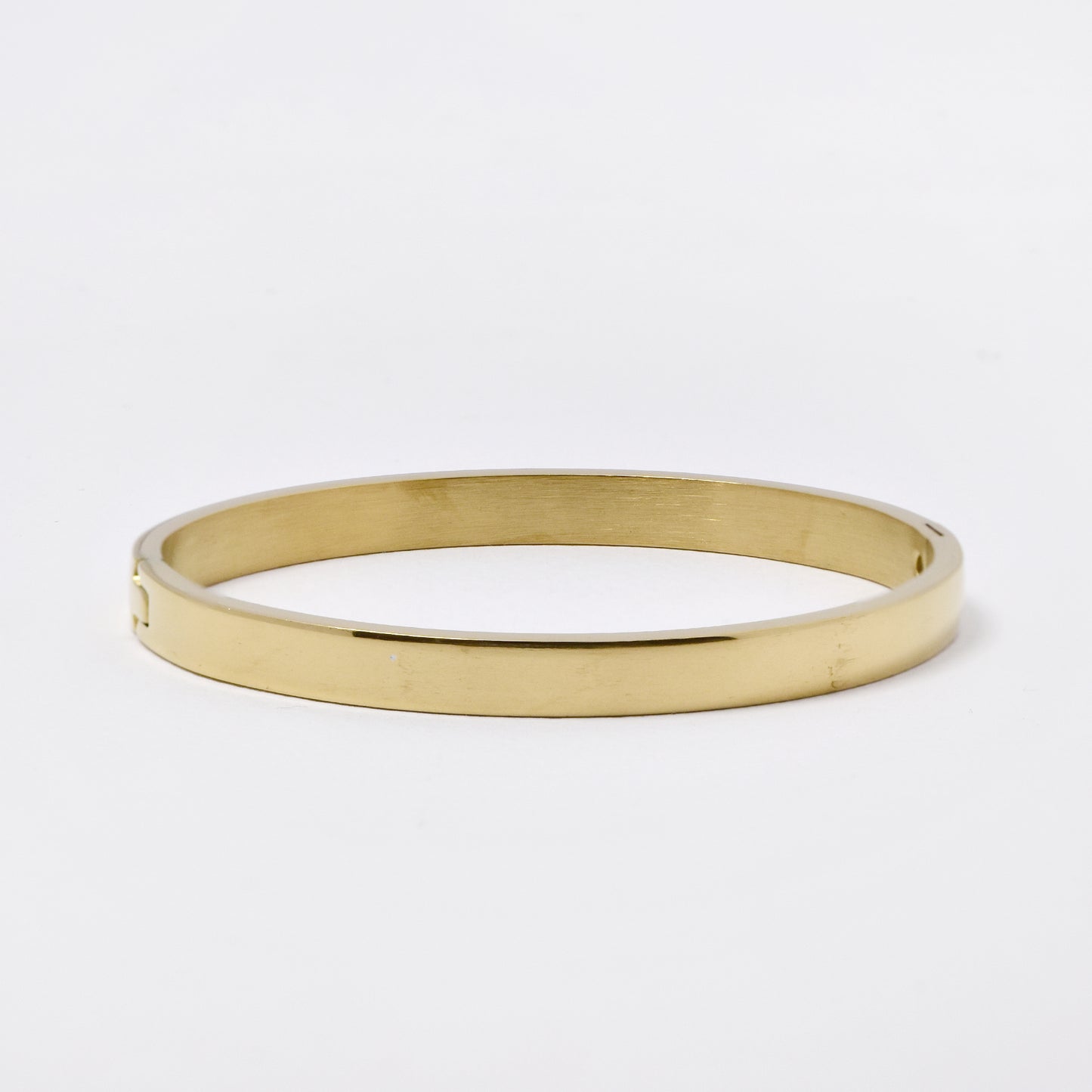 SSYB5890 - Stainless steel 60mm x 51mm x 6mm hinged bangle