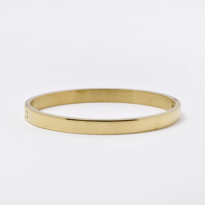 SSYB5890 - Stainless steel 60mm x 51mm x 6mm hinged bangle