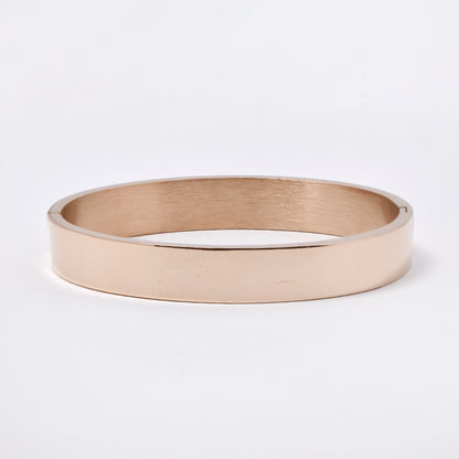 SSYB5892 - Stainless steel 60mm x 50mm x 10mm hinged bangle