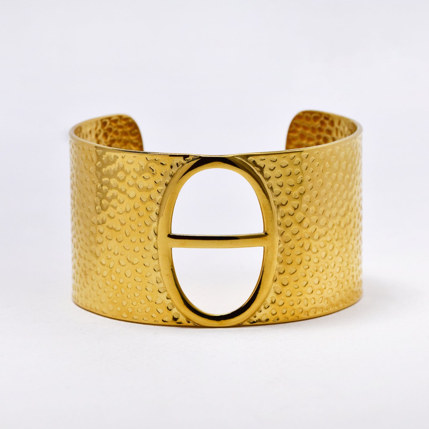 SSYB6000 - St Steel 40mm textured statement cuff