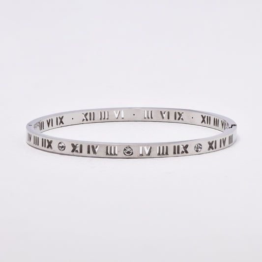 SSYB6407 - S Steel 63.5mm x 53.5mm x 4mm hinged Roman numeral bangle