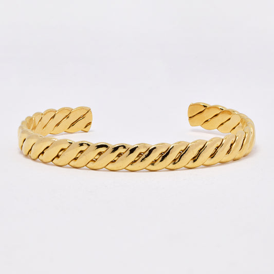 SSYB6435 - St Steel 62mm x 8mm twisty cuff bangle