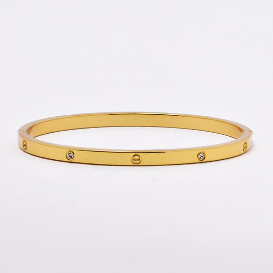 SSYB6489 - St Steel 61mm x 50mm x 4mm oval crystal hinged bangle