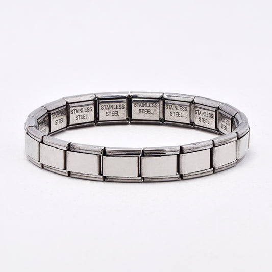 SSYB6567 - St Steel  18 link 9mm wide nomination bracelet