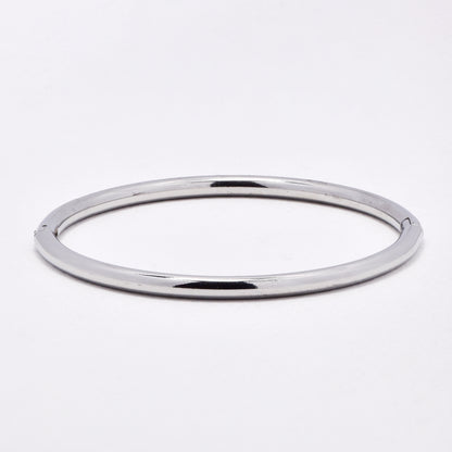 SSYB6637 - St Steel 67mm x 4mm round hinged bangle