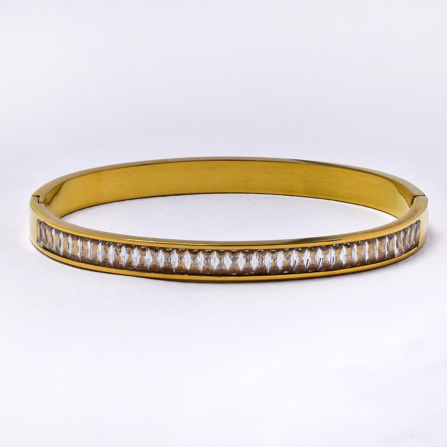 SSYB6790 - Steel 58mm x 48mm x 6mm oval hinged CZ bangle