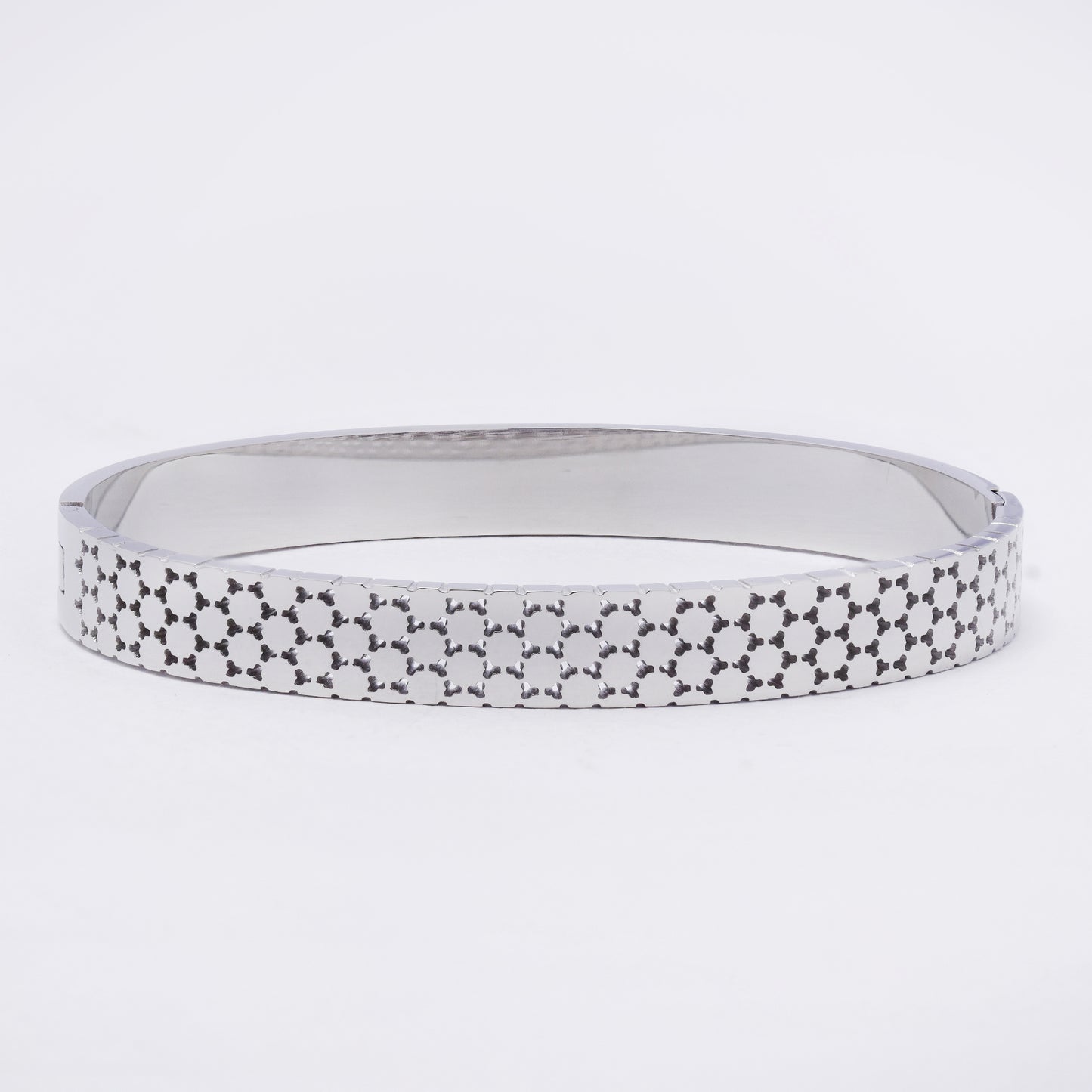 SSYB7257 - Steel 61mm x 49mm x 7.5mm lattice hinged bangle