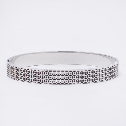 SSYB7259 - Steel 60mm x 50mm x 8mm lattice hinged bangle