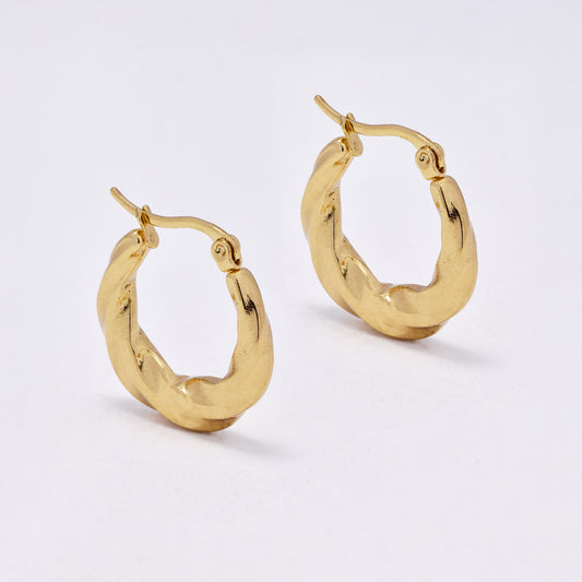 SSYE5981 - 25mm x 23mm twisted creole hoop earring