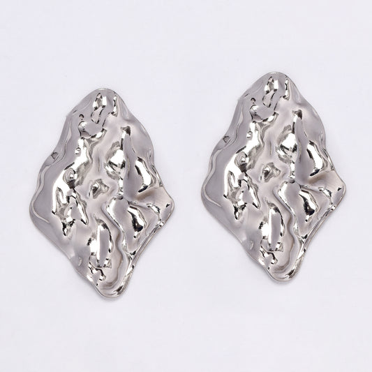 SSYE5986 - 39mm x 26mm organically shaped statement stud earring