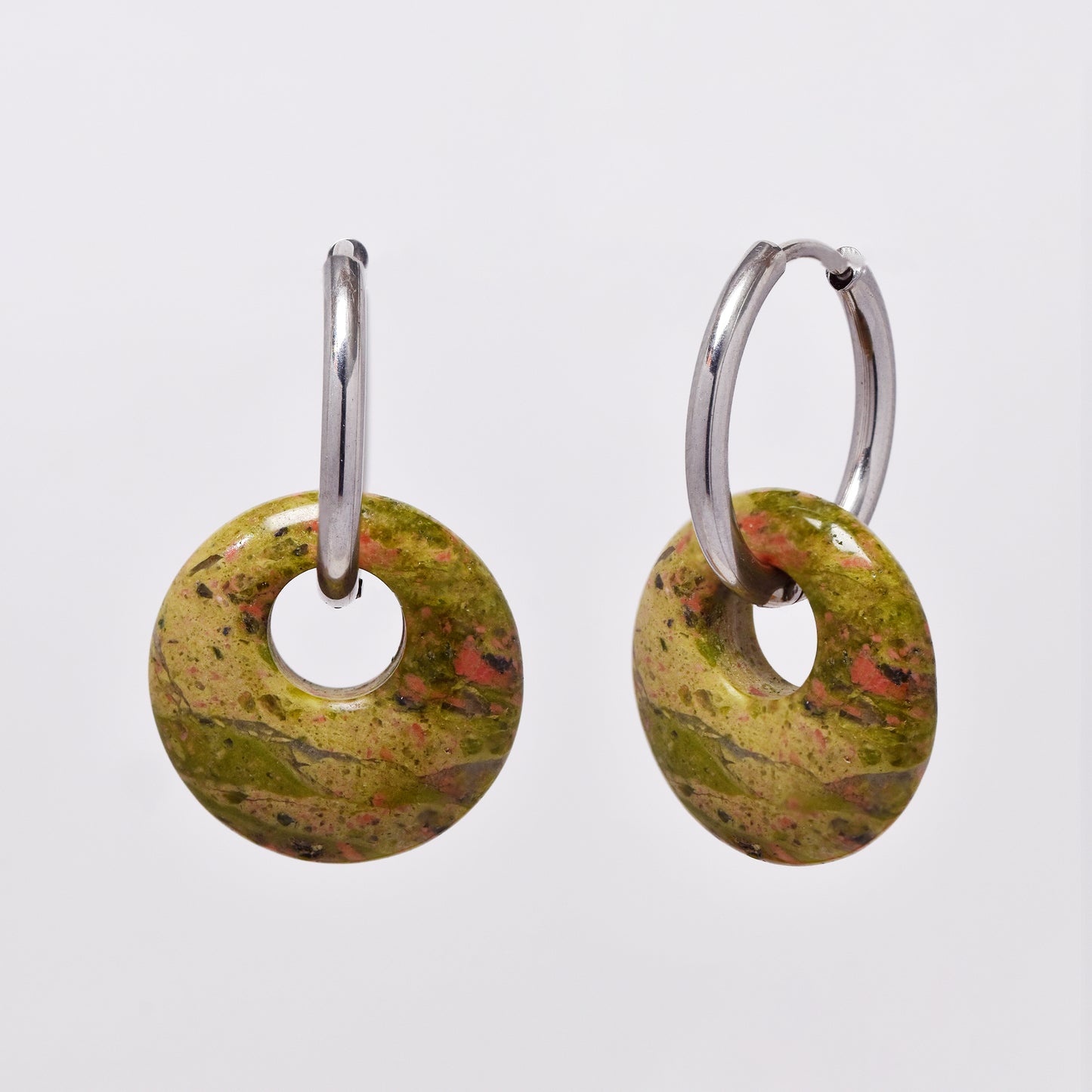 SSYE6268 - Steel 18mm natural stone tapered bagel hoop