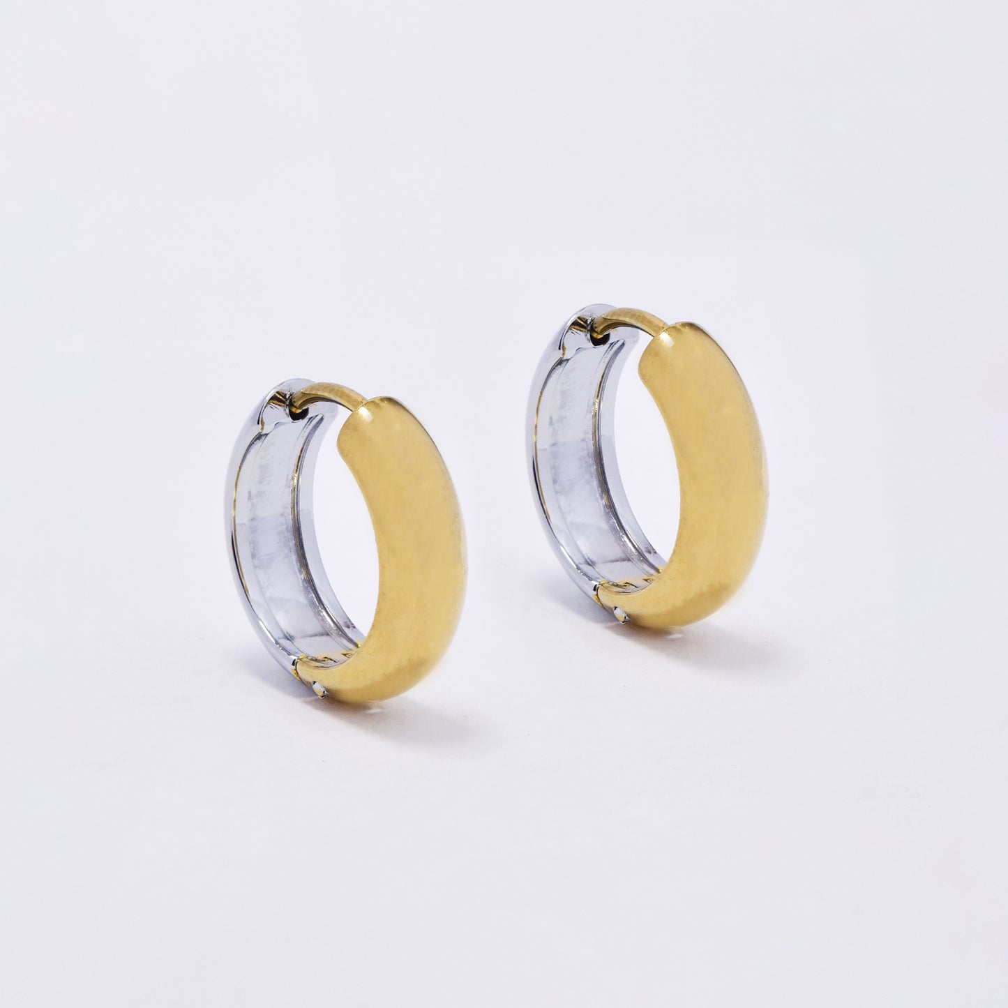 SSYE6377 - St Steel 5mm x 17mm domed hoop