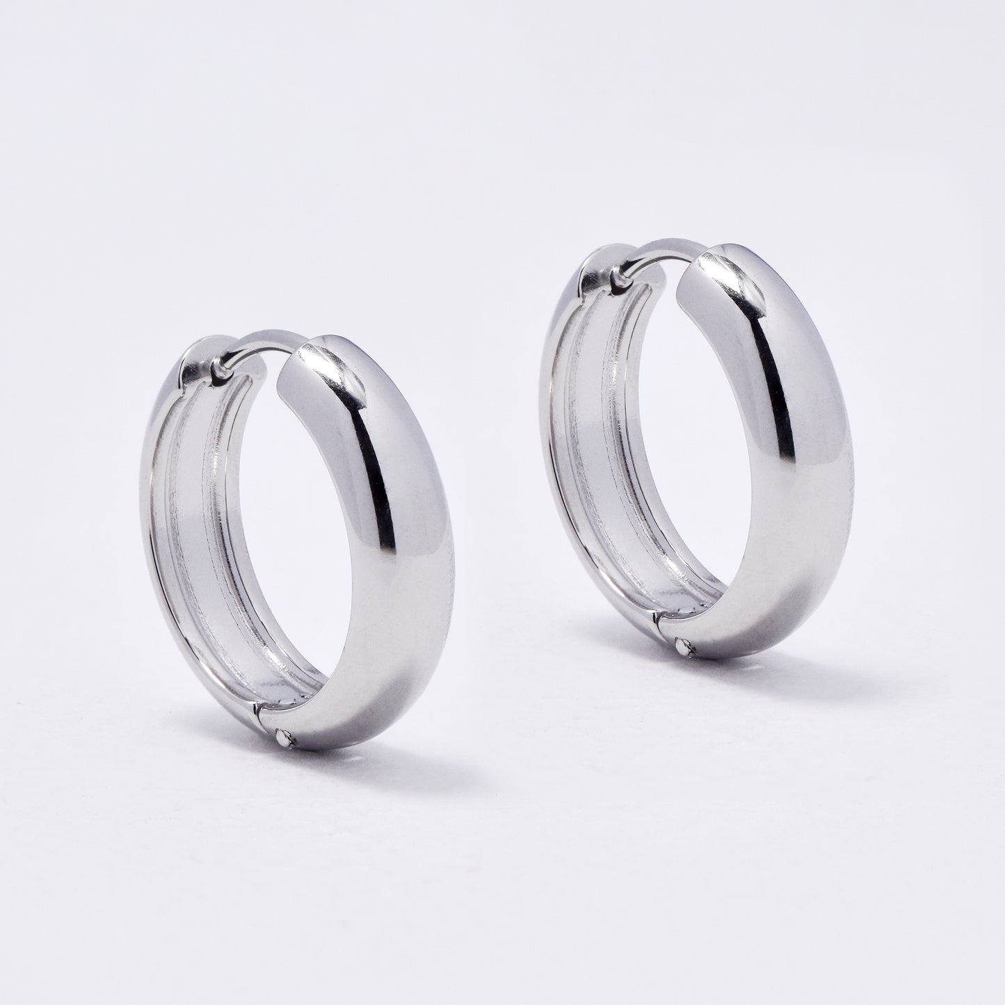 SSYE6378 - St Steel 5mm x 19mm domed hoop
