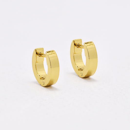 SSYE6502 - St Steel 12mm x 11mm round huggie earring