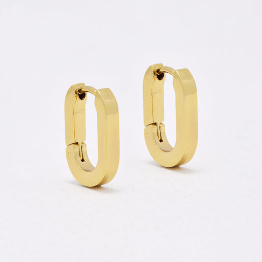 SSYE6504 - St Steel 10mm x 15mm oval huggie earring