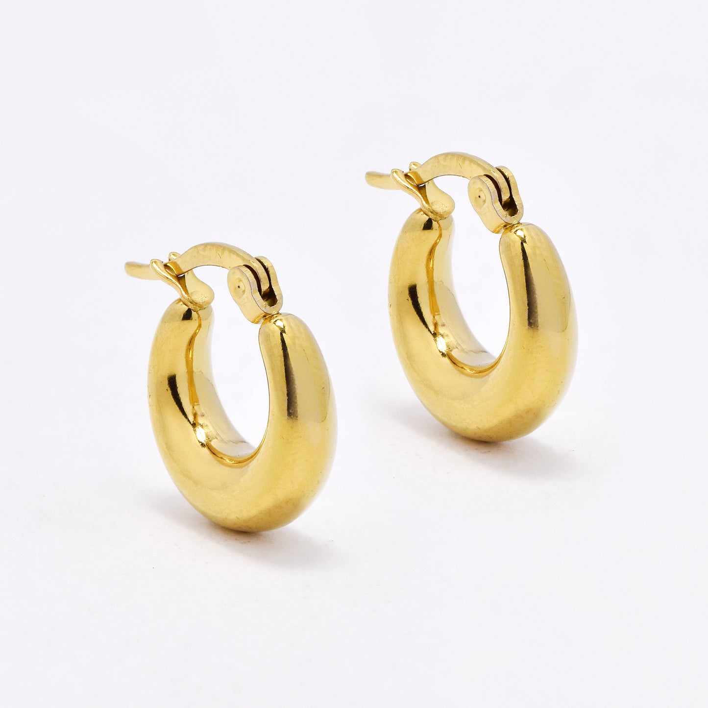 SSYE6646 - St Steel 15mm creole hoops