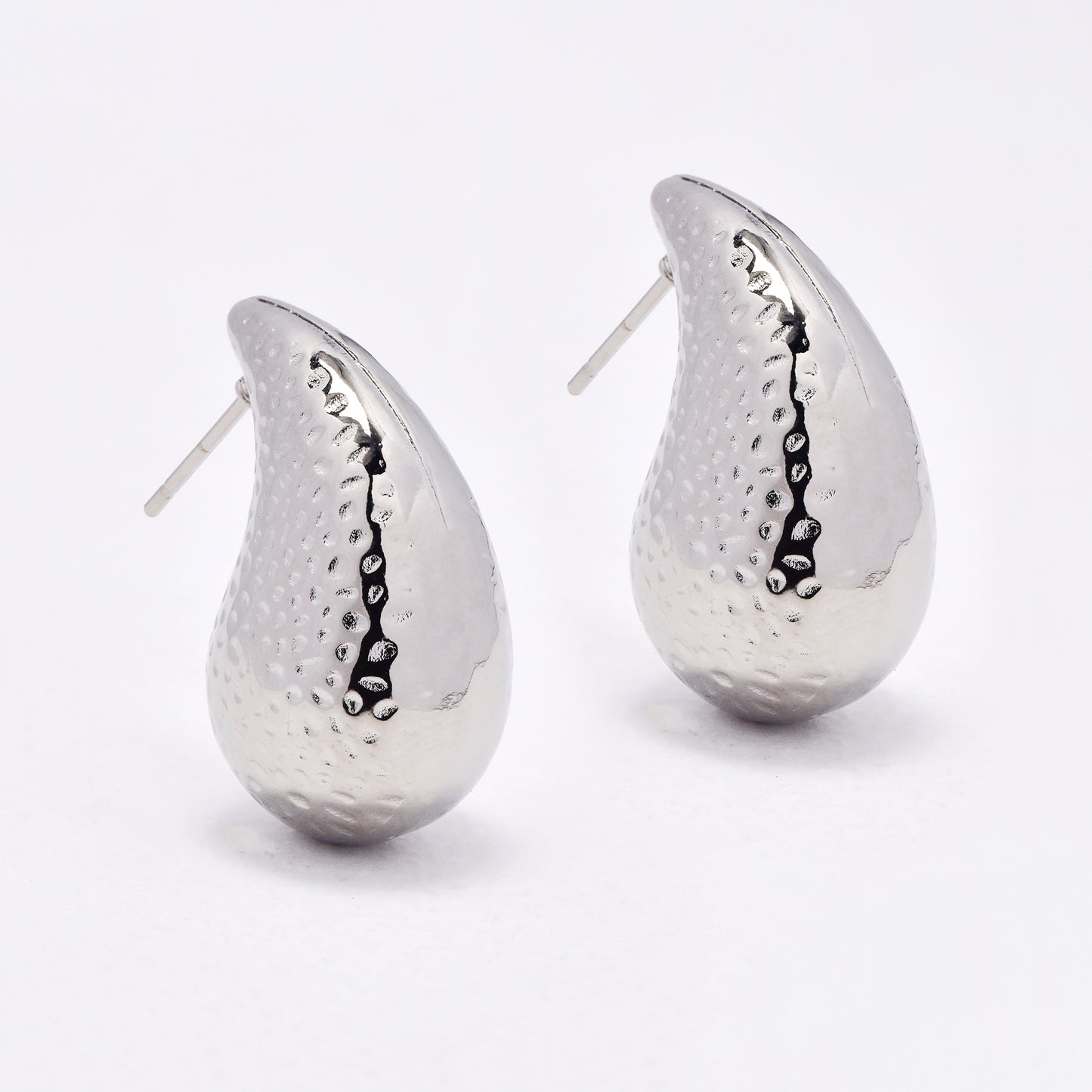 SSYE6649 - St Steel 26mm x 13mm textured teardrop studs