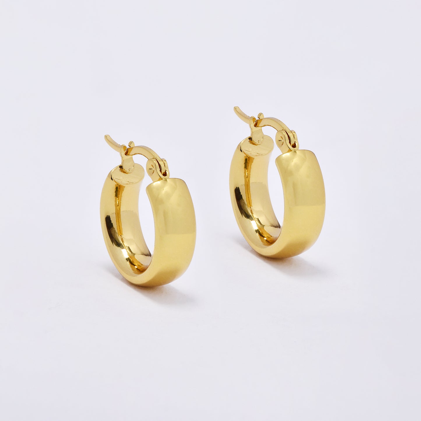 SSYE6814 - Steel 18mm x 6mm hoop earring