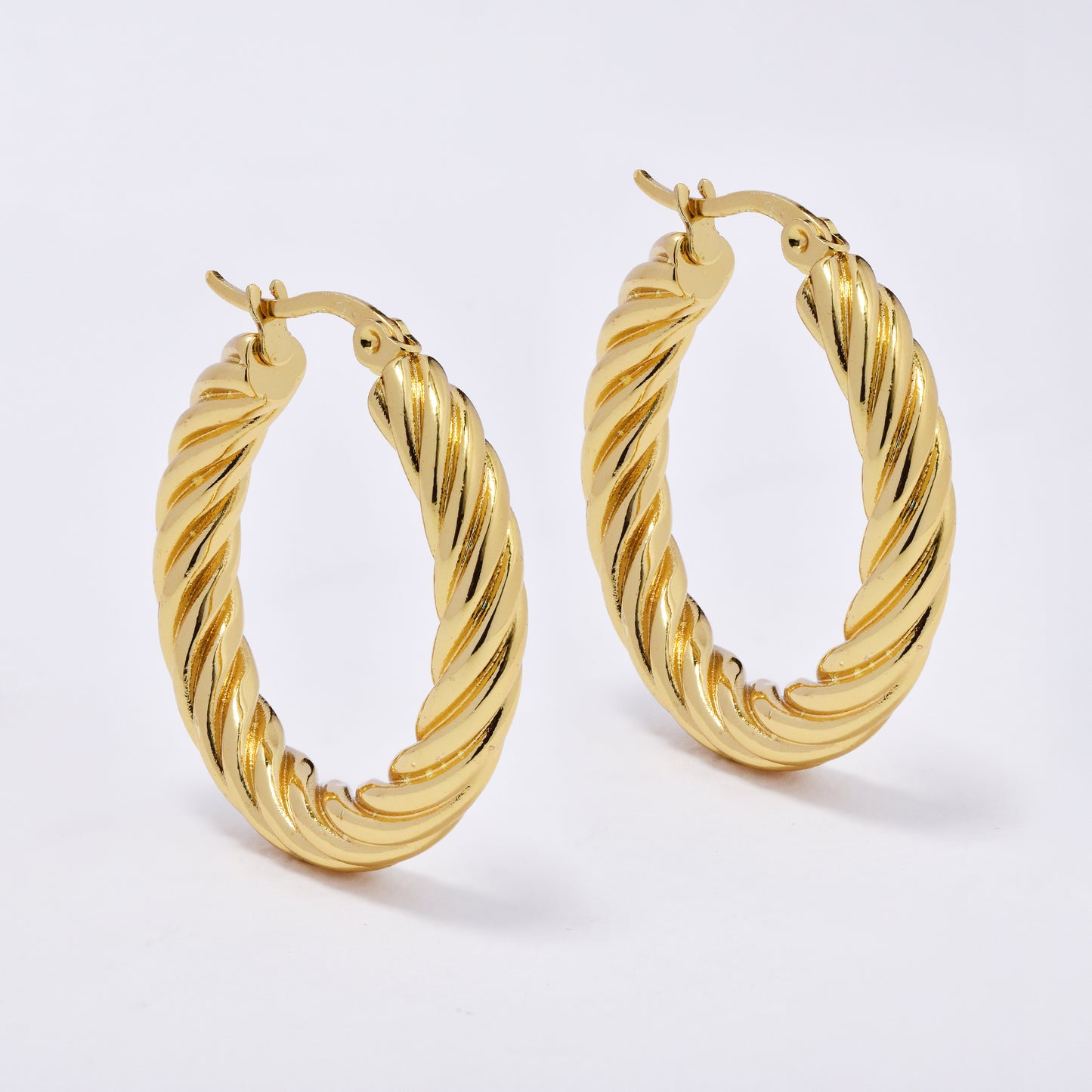 SSYE6827 - Steel 30mm x 5mm twisty hoop earrings