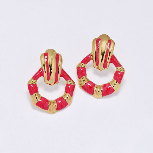 SSYE6839 - Steel irregular shaped enamel detail stud earring