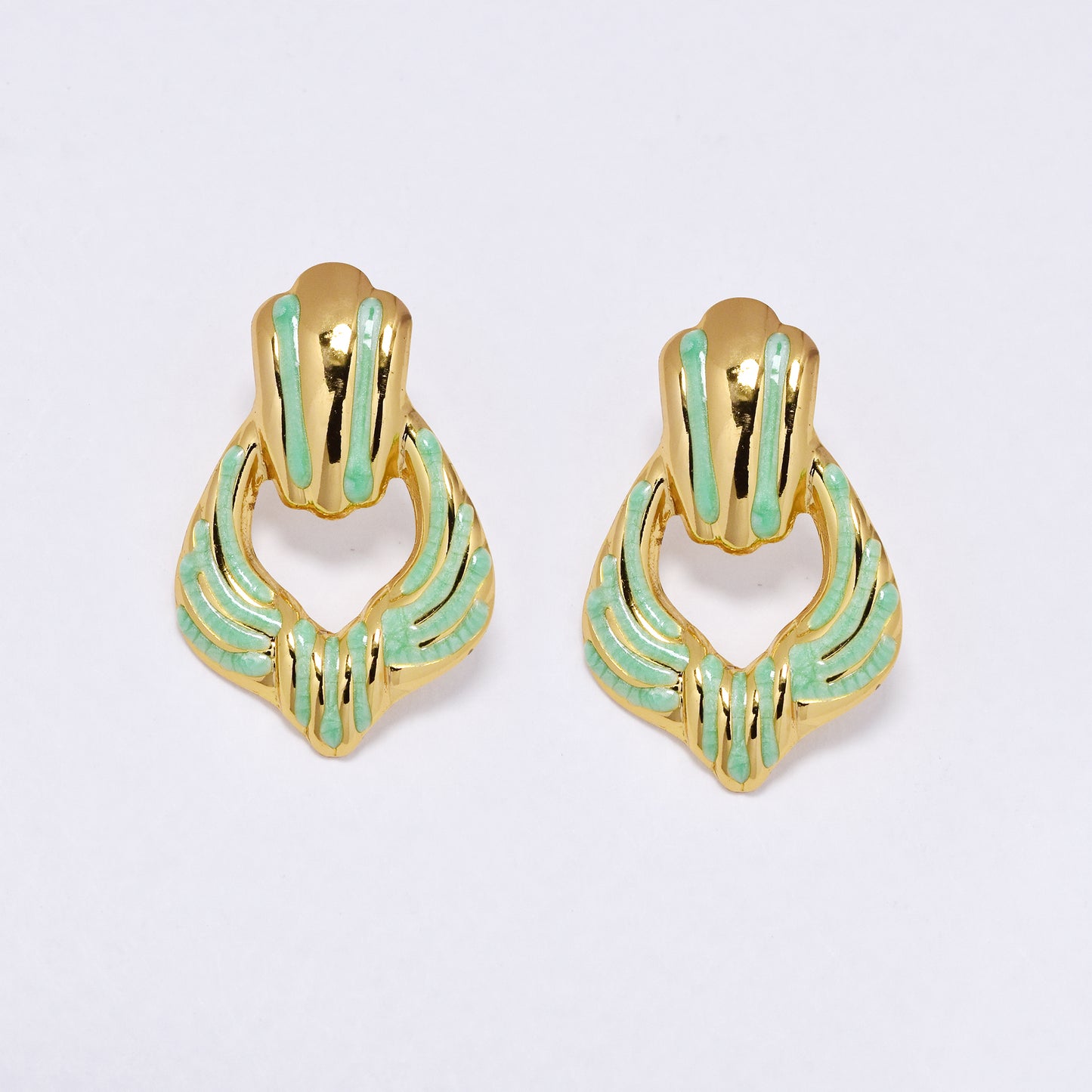 SSYE6910 - Steel enamel detail stud earring