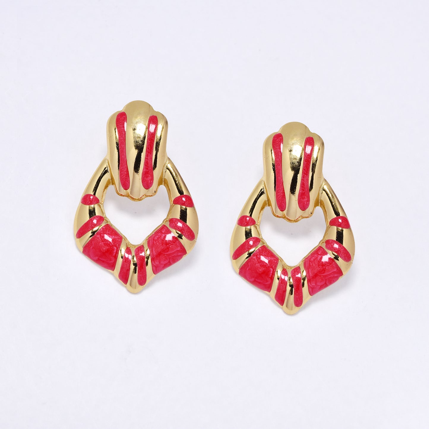 SSYE6841 - Steel enamel detail stud earring