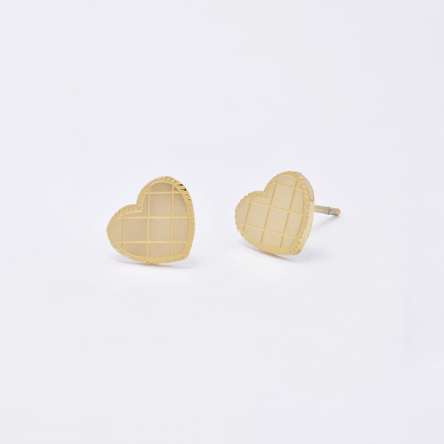 SSYE6955 - Steel 7mm x 8mm checkered heart stud earring