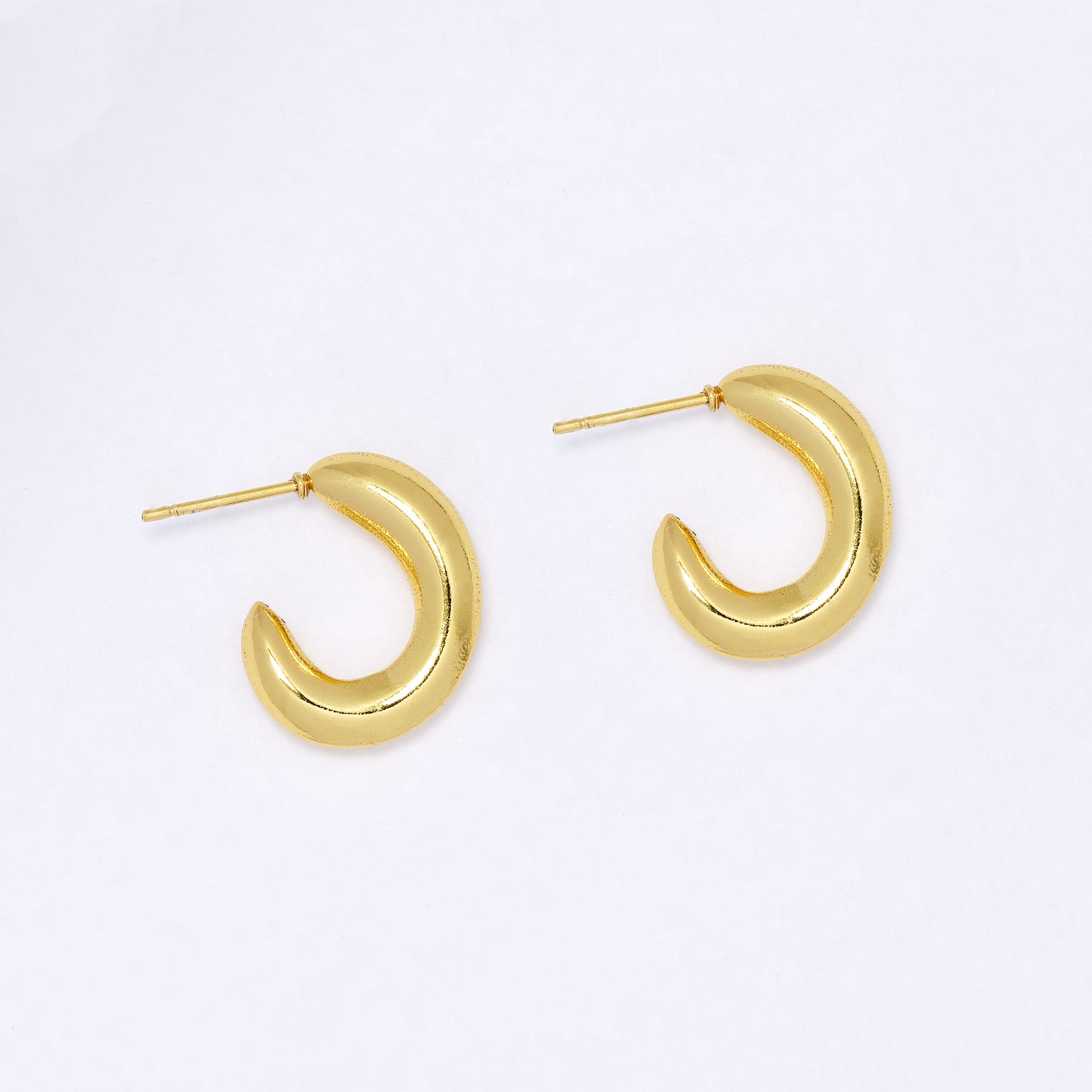 SSYE7098 - Steel 19mm x 4mm half hoop stud earrings