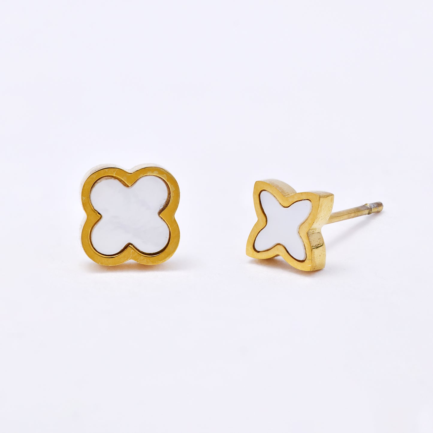 SSYE7120 - Steel 6mm mismatched flower stud earrings